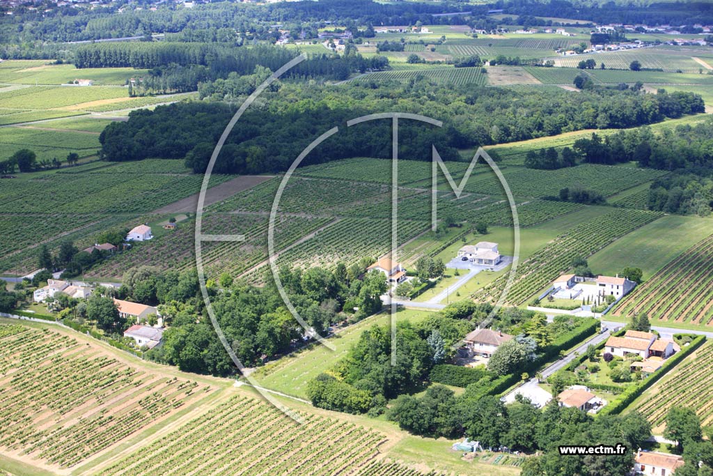 Photo arienne de Saint-Mme-les-Carrires (Les Chaumes)