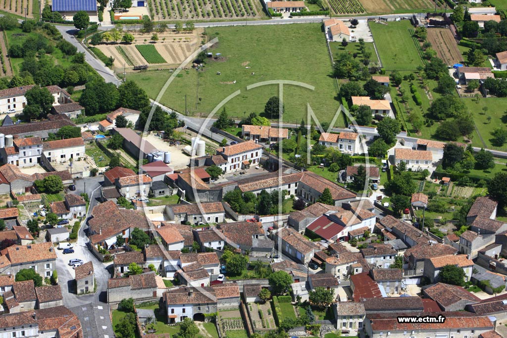 Photo arienne de Sigogne