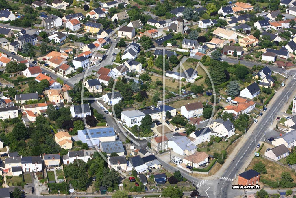 Photo arienne de Couron (Htel de Ville)