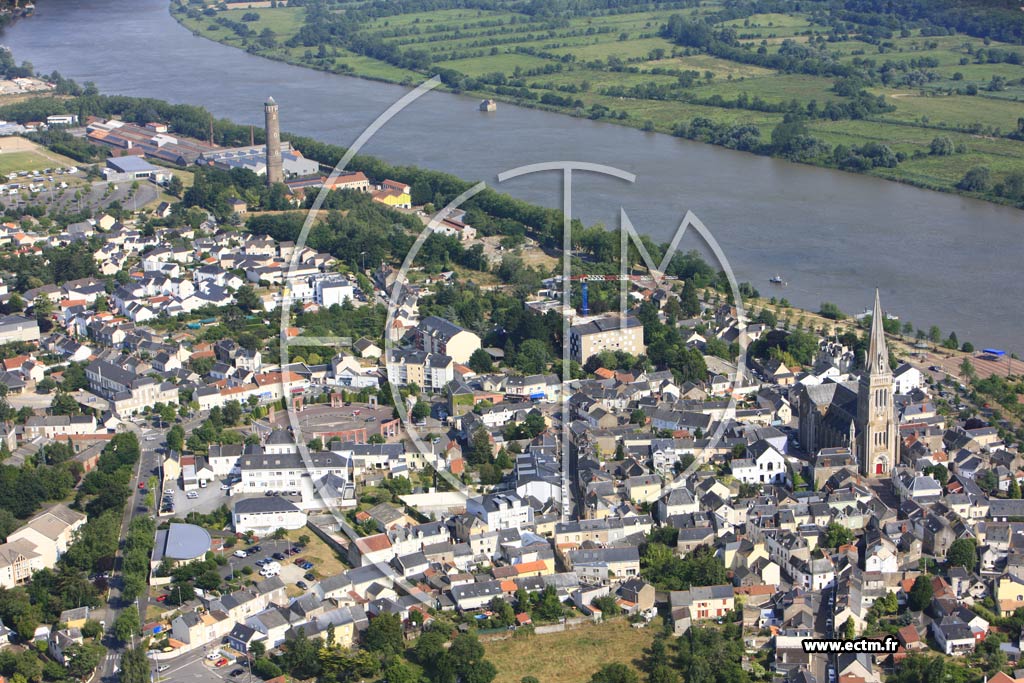 Photo arienne de Couron (Htel de Ville)