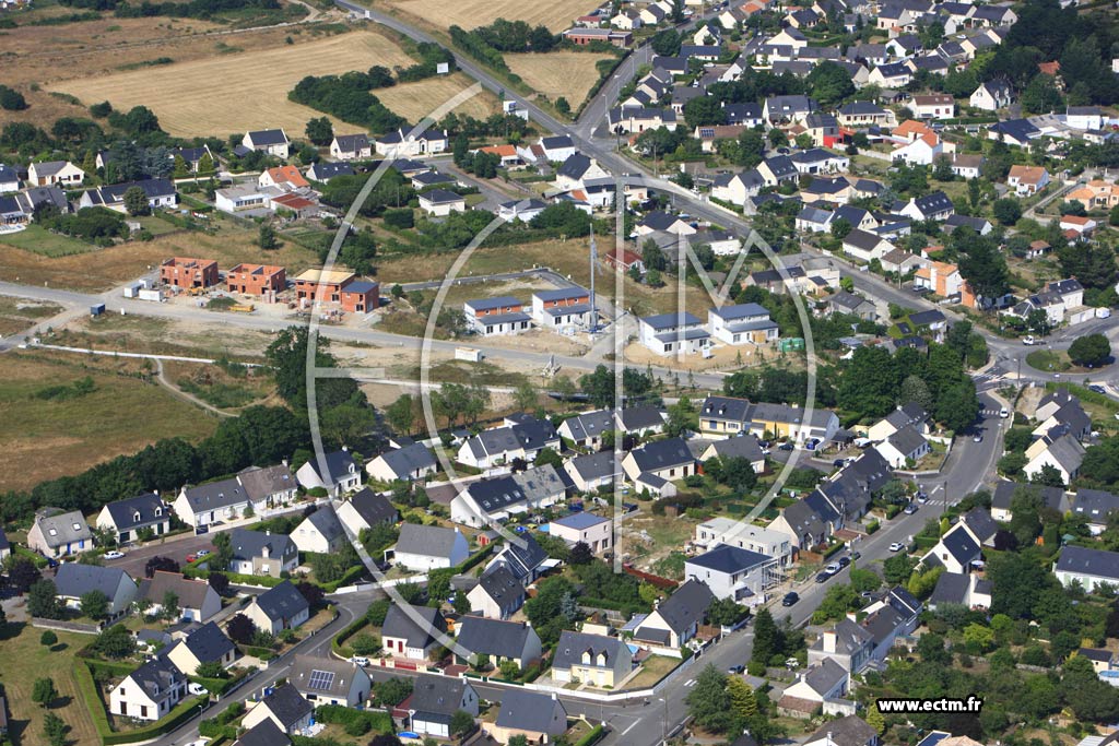 Photo arienne de Couron (Htel de Ville)