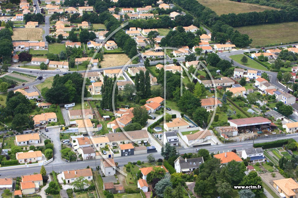 Photo arienne de Geneston (Grand Bois)