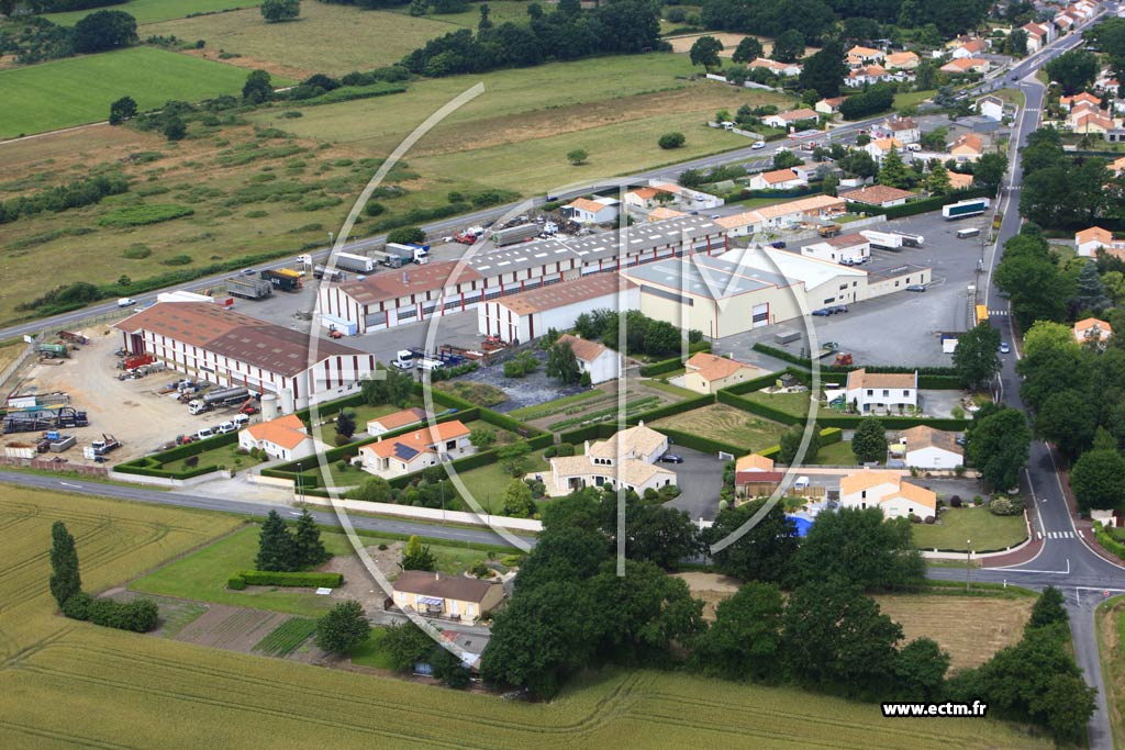 Photo arienne de Geneston (Le Rouet)