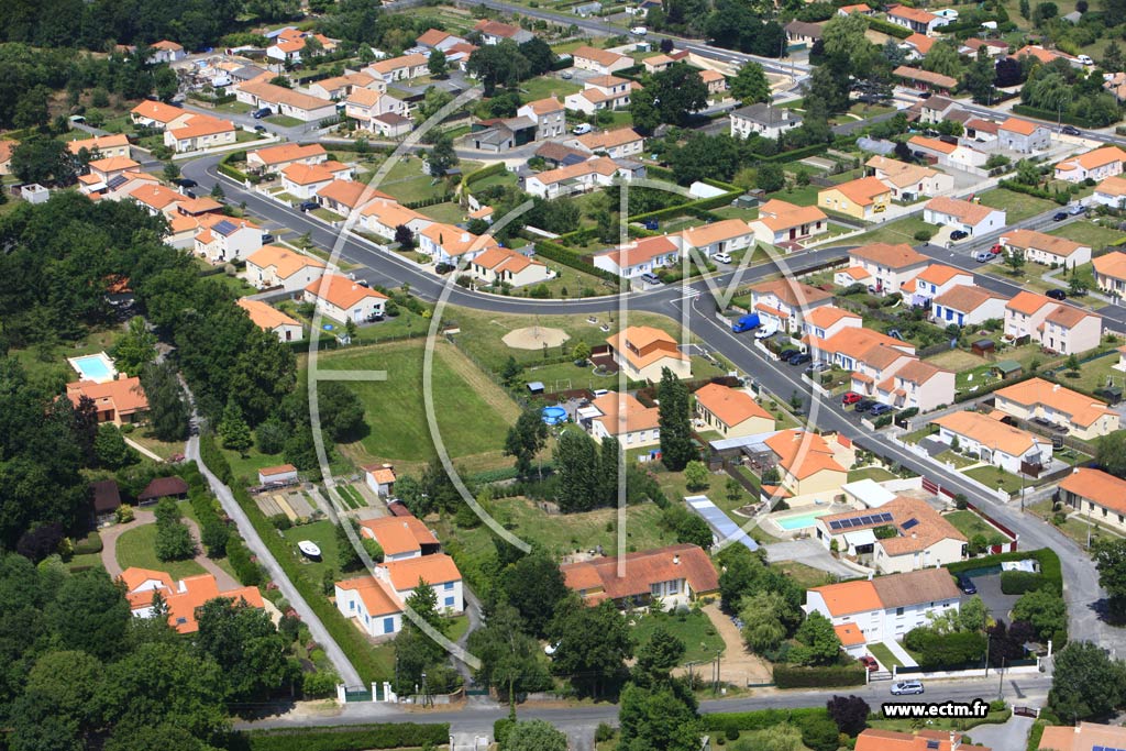 Photo arienne de La Chapelle Heulin (La Martinire)