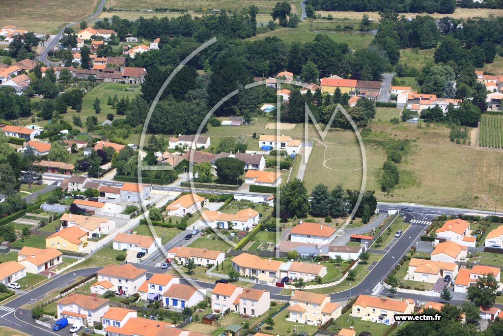 Photo arienne de La Chapelle Heulin (La Martinire)