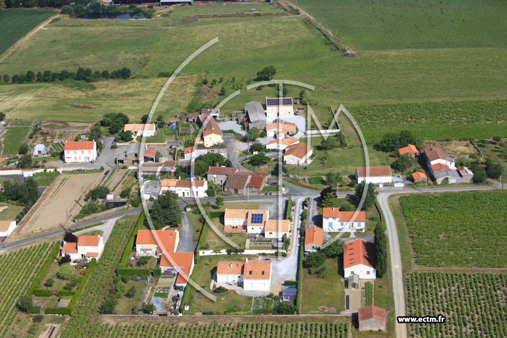 Photo arienne de Landemont (Le Quarteron)