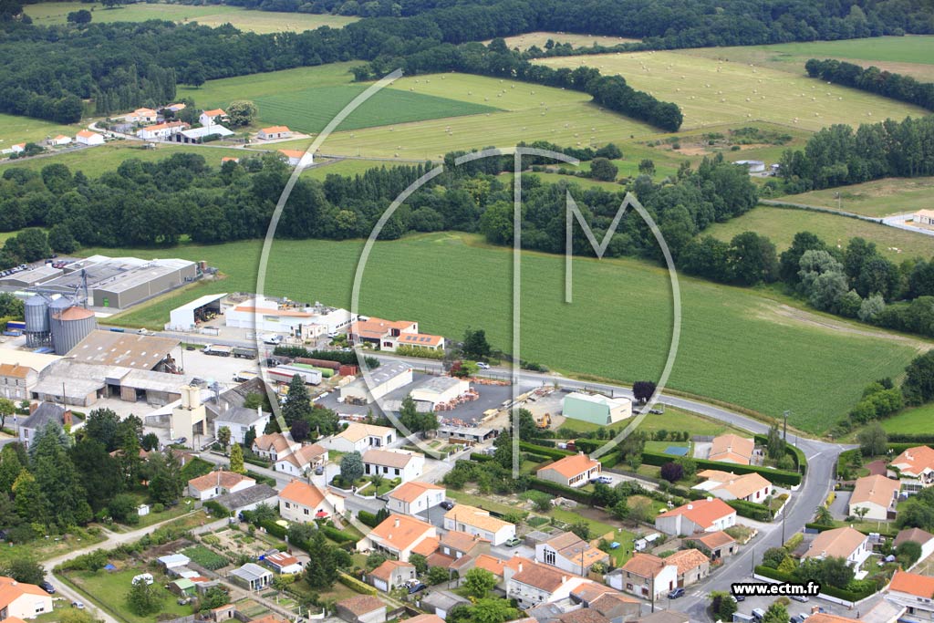 Photo arienne de Montbert