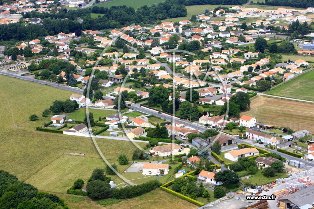 Photo arienne de Montbert (La Jarrie)