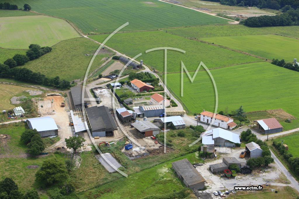 Photo arienne de Montbert (Le Pont Bonnet)