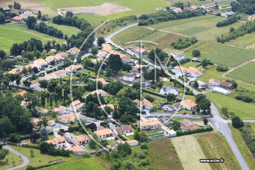 Photo arienne de Pont-Saint-Martin (La Grande Mnantie)
