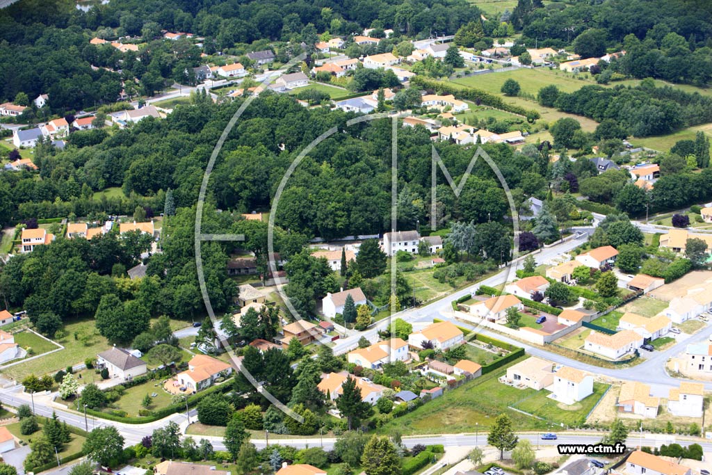 Photo arienne de Saint-Aignan-Grandlieu (La Lucaserie)