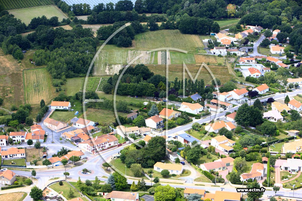 Photo arienne de Saint-Aignan-Grandlieu (Le Champ de Foire)