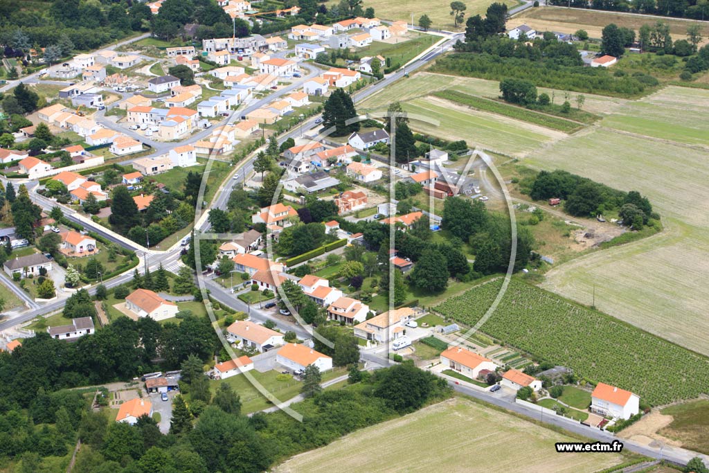 Photo arienne de Saint-Aignan-Grandlieu (Le Champ de Foire)
