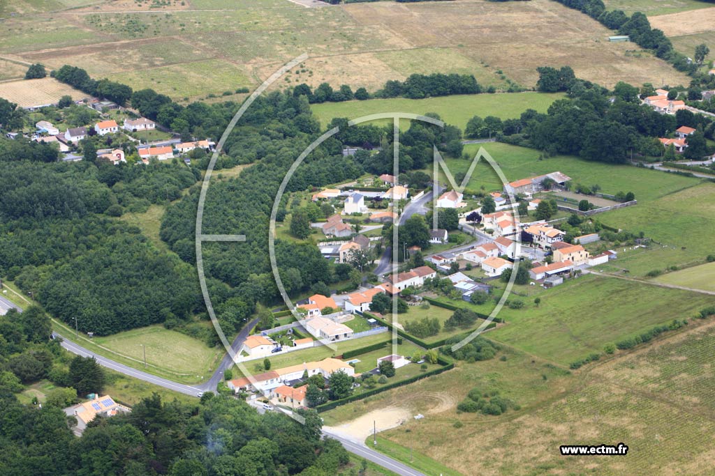 Photo arienne de Saint-Aignan-Grandlieu (Les Epinais)
