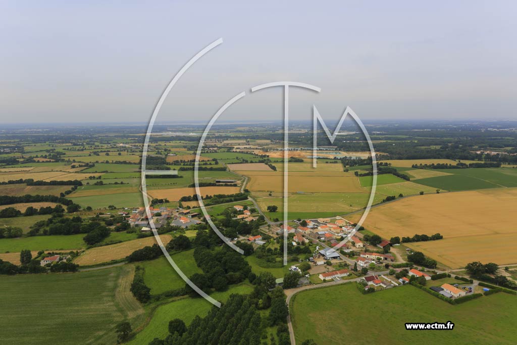 Photo arienne de Saint-Colomban (La Douve)