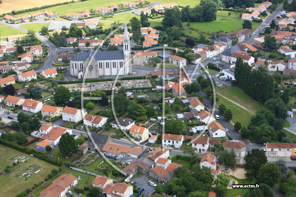 Photo arienne de Saint-Hilaire-de-Clisson