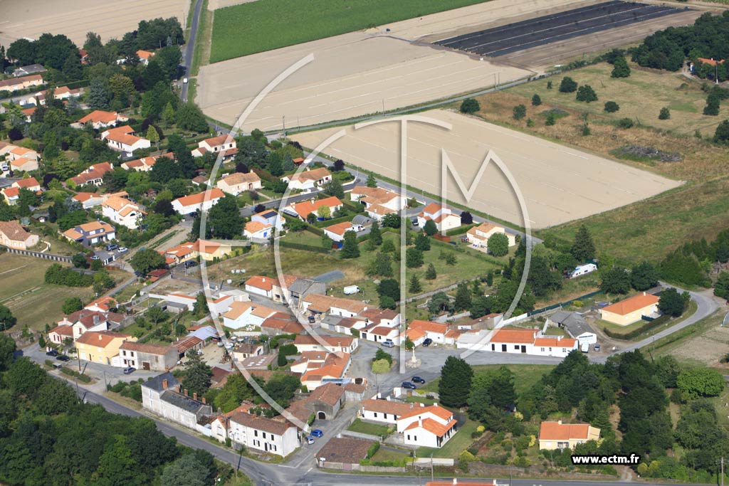 Photo arienne de Saint-Julien-de-Concelles (Cahrault)
