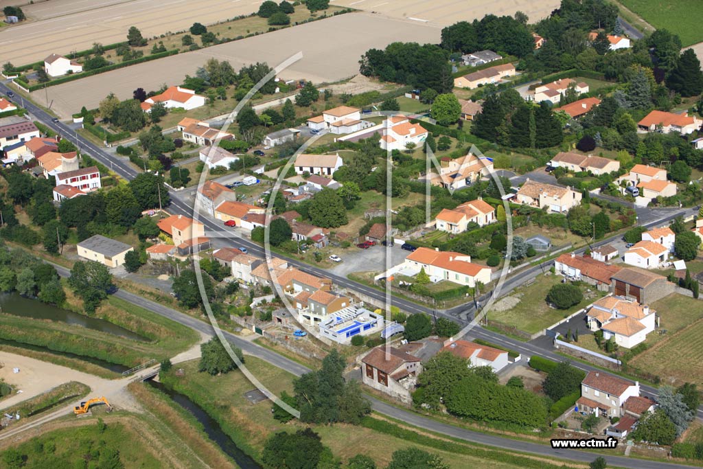 Photo arienne de Saint-Julien-de-Concelles (Cahrault)