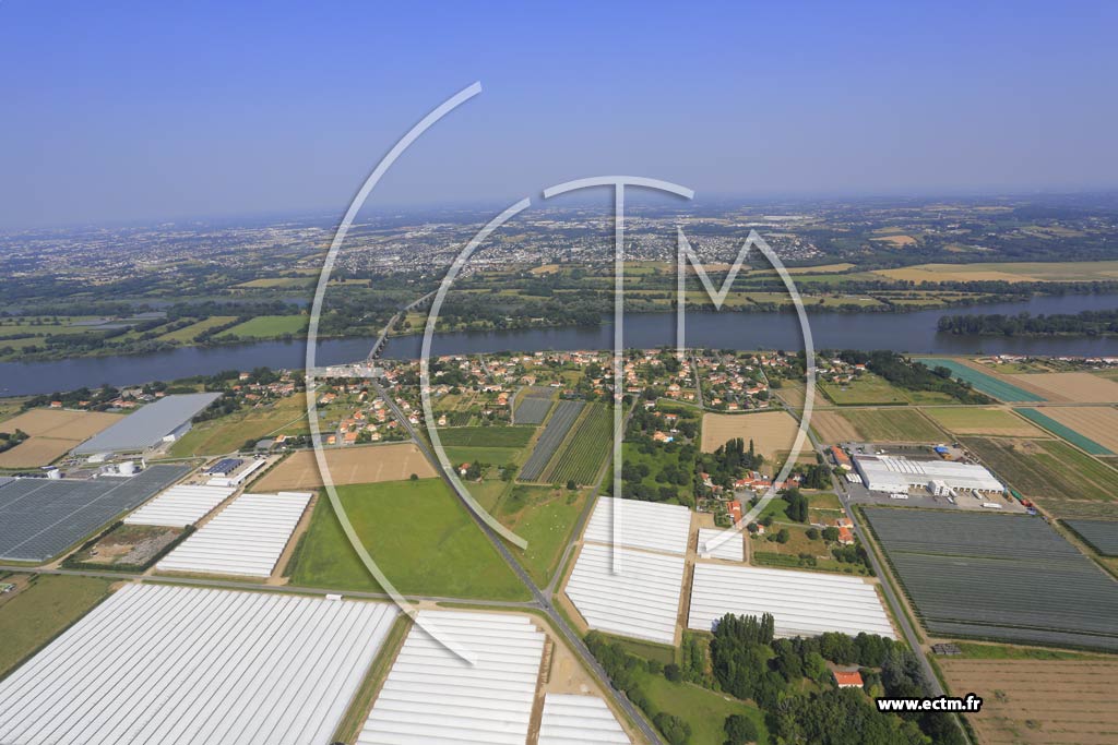 Photo arienne de Saint-Julien-de-Concelles (Le Bout des Ponts)