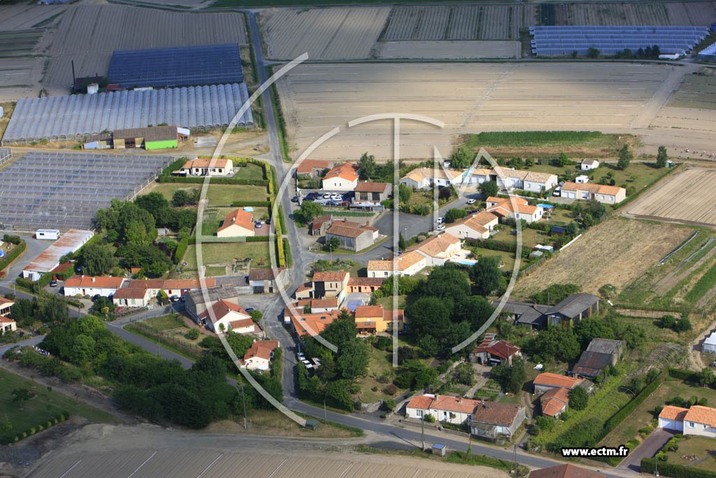 Photo arienne de Saint-Julien-de-Concelles (Le Coteau de la Roche)