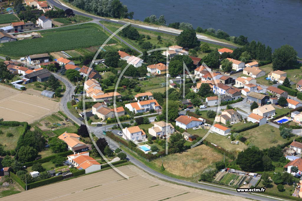 Photo arienne de Saint-Julien-de-Concelles (Les Carroueils)