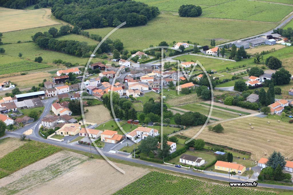 Photo arienne de Saint-Lumine-de-Clisson (Le Pay)