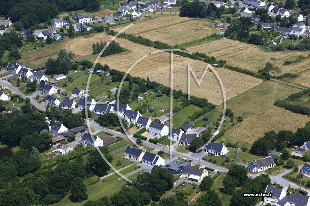 Photo arienne de La Chapelle-des-Marais (Camrun)
