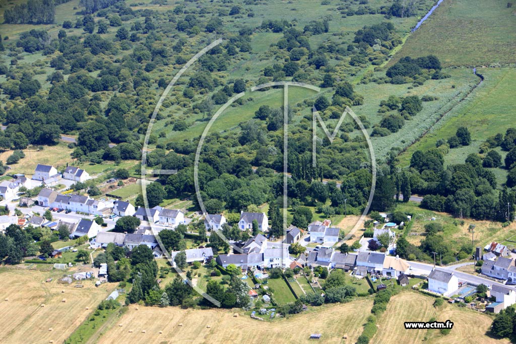 Photo arienne de La Chapelle-des-Marais (Camrun)