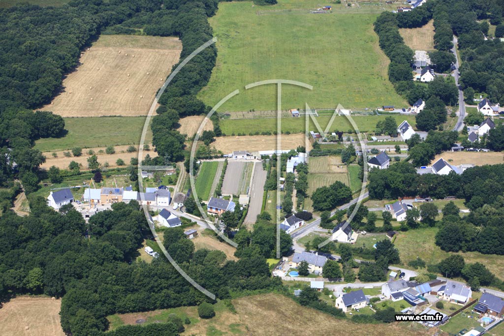 Photo arienne de La Chapelle-des-Marais (Qubitre)