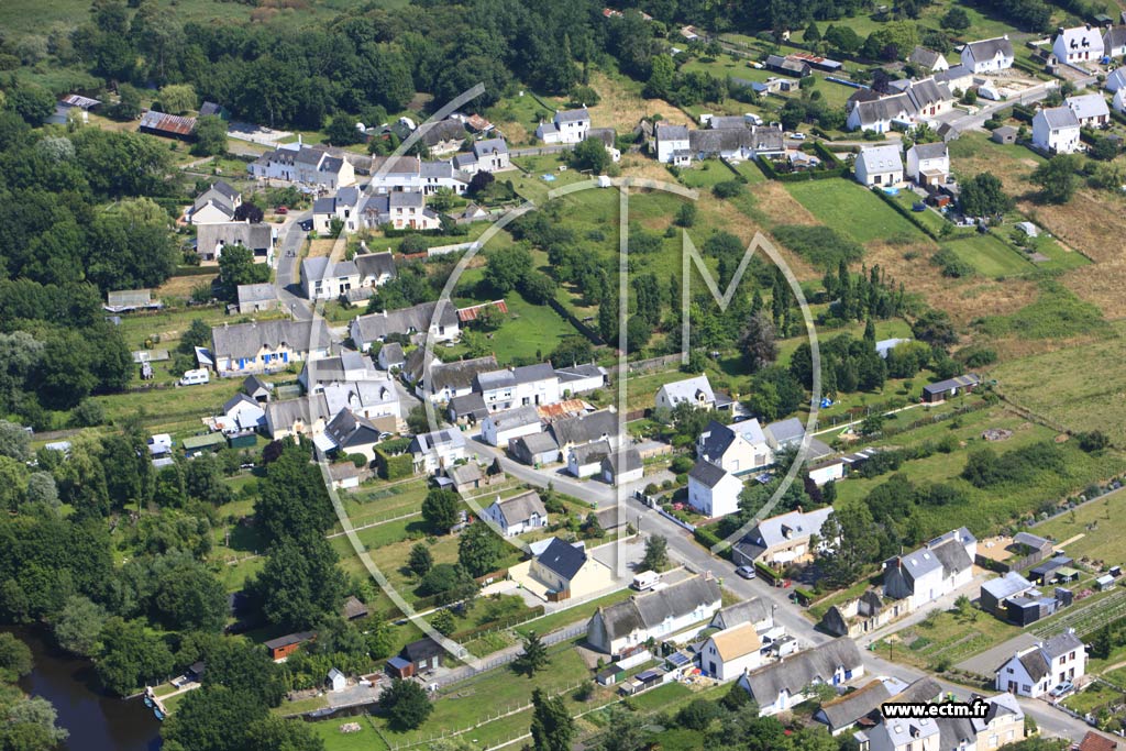 Photo arienne de Saint-Joachim (Ile de Fdrun)