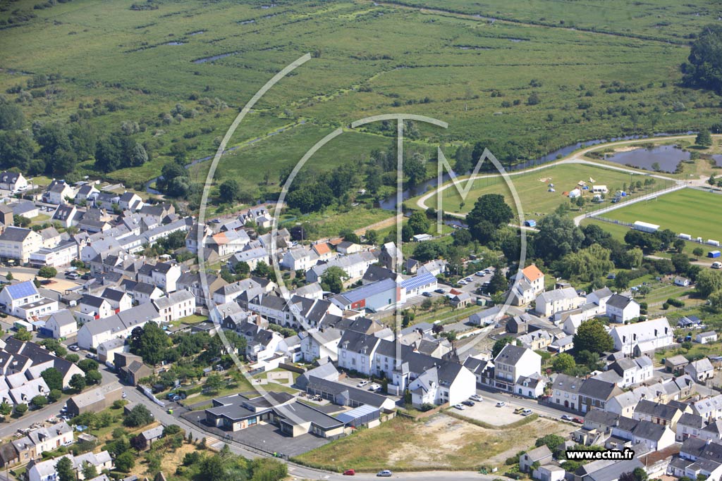 Photo arienne de Saint-Joachim (Ile de Pendille)
