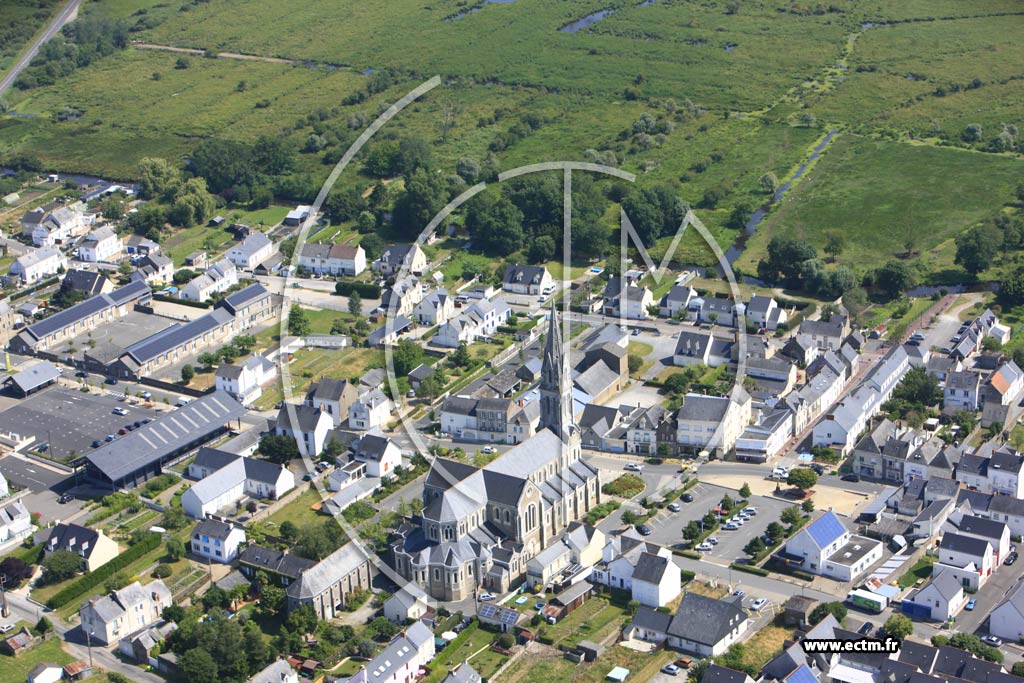 Photo arienne de Saint-Joachim (Ile de Pendille)