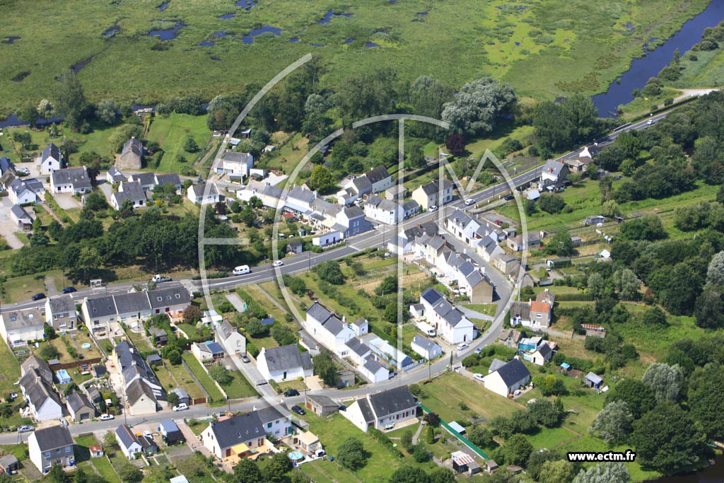 Photo arienne de Saint-Joachim (Ile de Pendille)