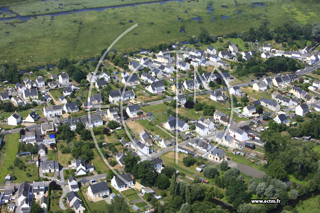 Photo arienne de Saint-Joachim (Ile de Pendille)