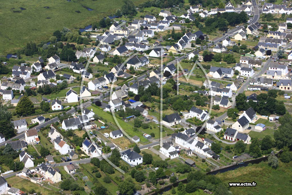Photo arienne de Saint-Joachim (Ile de Pendille)