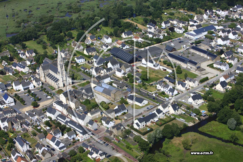 Photo arienne de Saint-Joachim (Ile de Pendille)