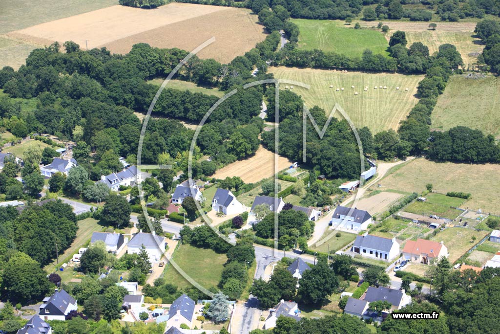 Photo arienne de Saint-Nazaire (Les Landes de Cuneix)