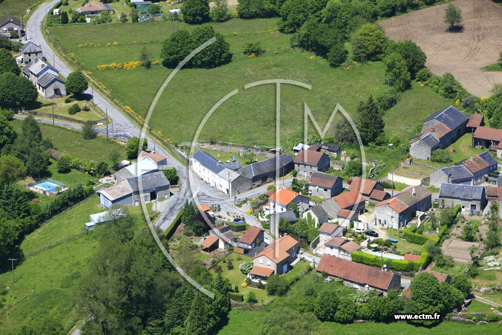 Photo arienne de Bersac-sur-Rivalier (Maillofargueix)
