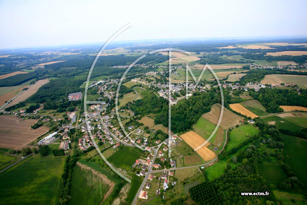 Photo arienne de Coucy-le-Chteau-Auffrique