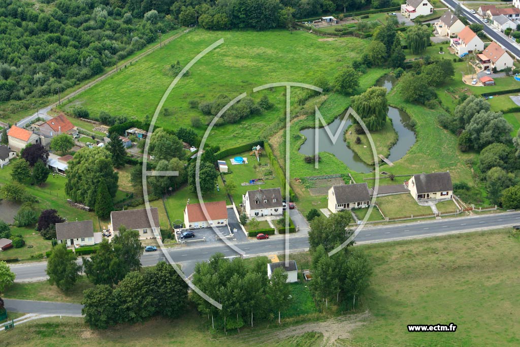 Photo arienne de Coucy-le-Chteau-Auffrique