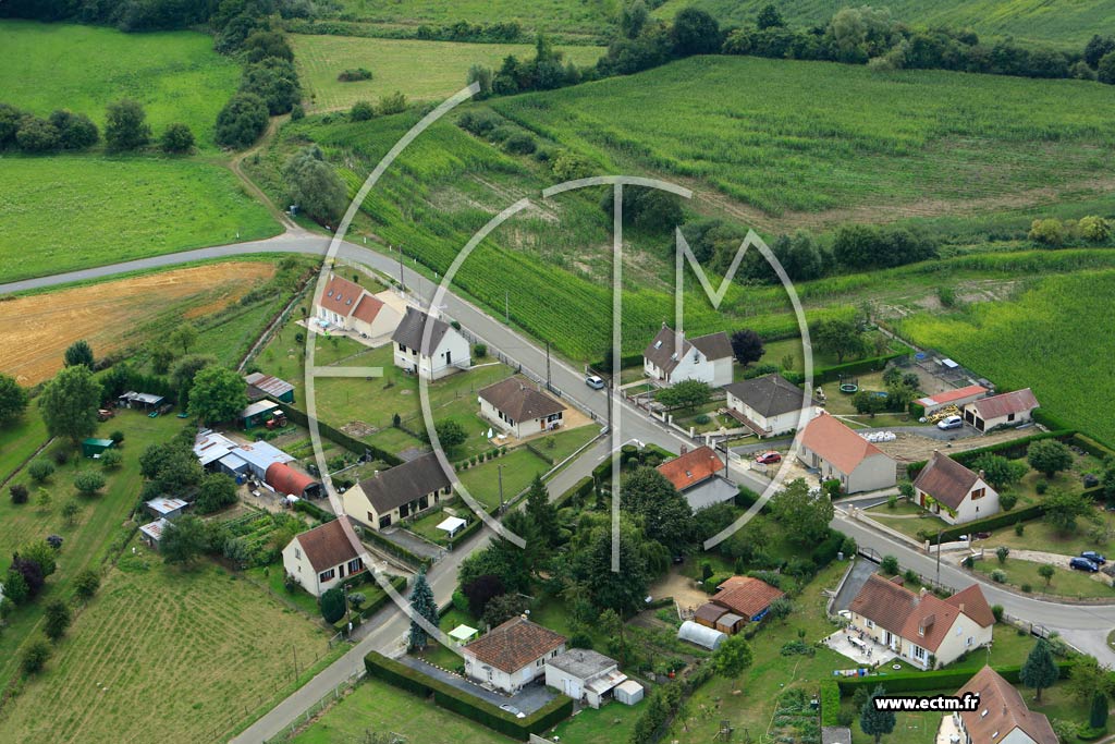 Photo arienne de Coucy-le-Chteau-Auffrique