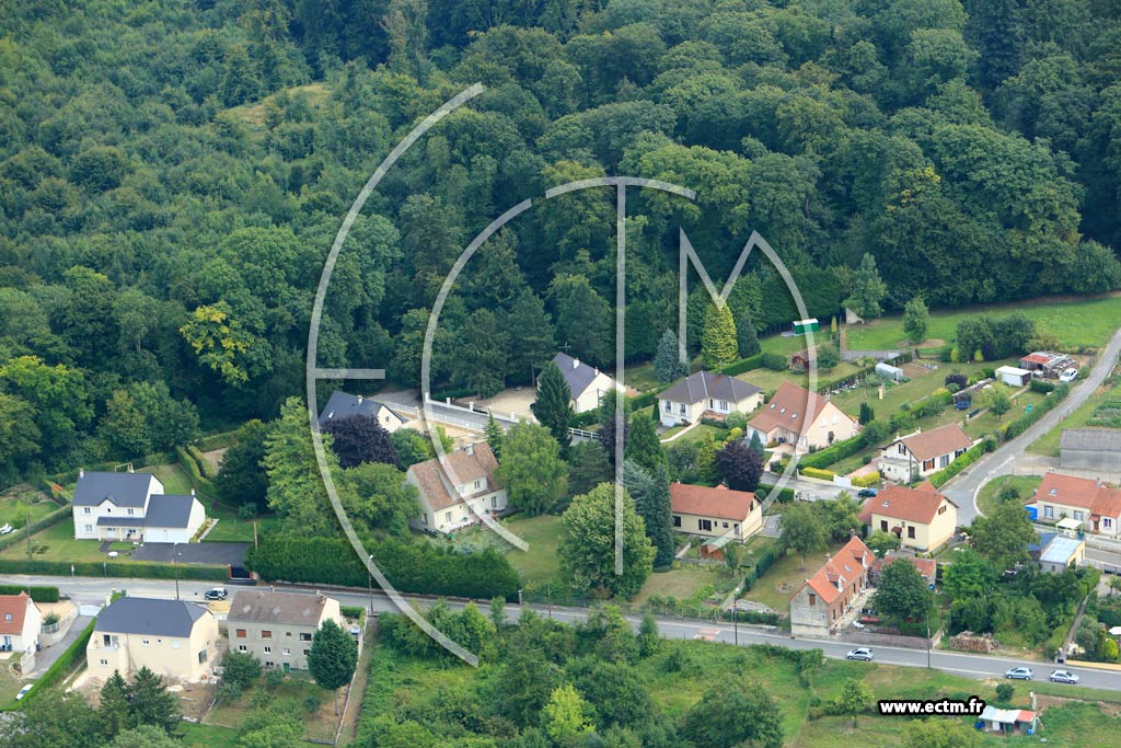 Photo arienne de Saint-Gobain (La Croix d'Alexandre)