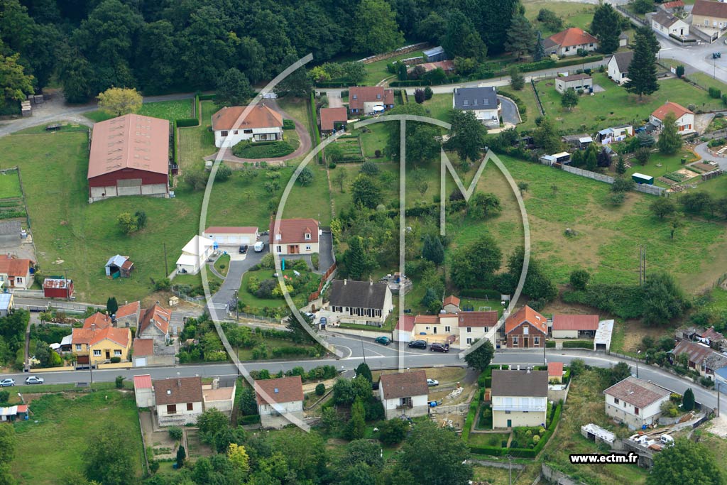 Photo arienne de Saint-Gobain (La Croix d'Alexandre)