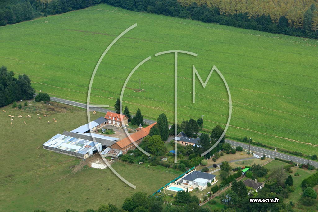 Photo arienne de Villequier-Aumont