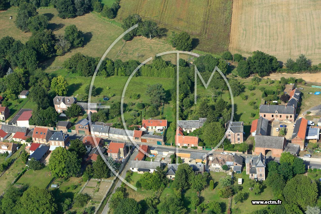 Photo arienne de Beaulieu les Fontaines