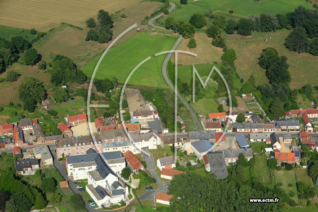 Photo arienne de Beaulieu les Fontaines