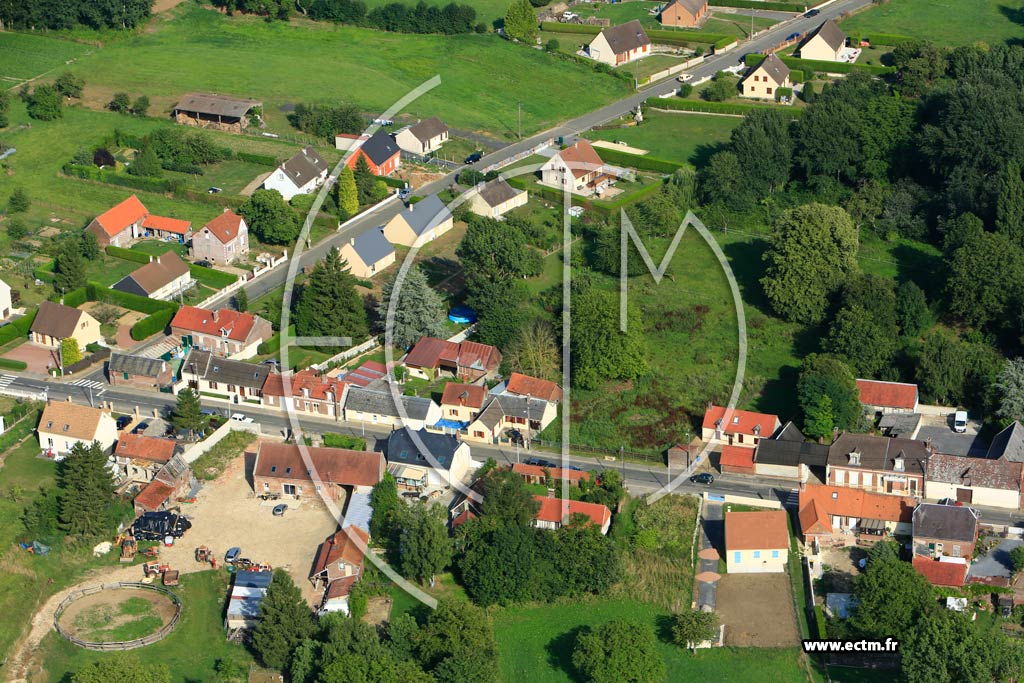 Photo arienne de Beaulieu les Fontaines