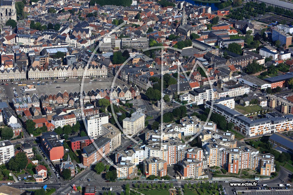 Photo arienne de Arras (Grand Place)