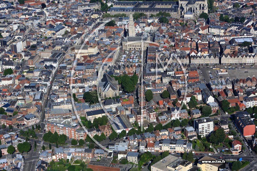 Photo arienne de Arras (Grand Place)