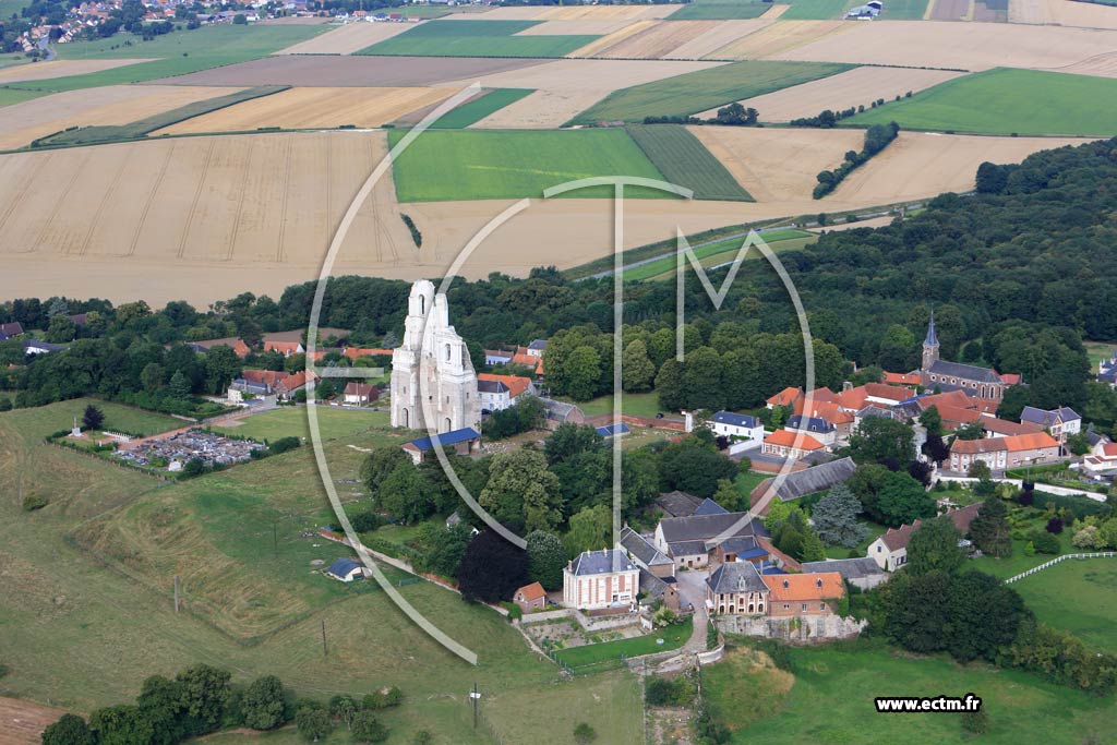 Photo arienne de Mont-Saint-loi (Abbaye-Eglise)